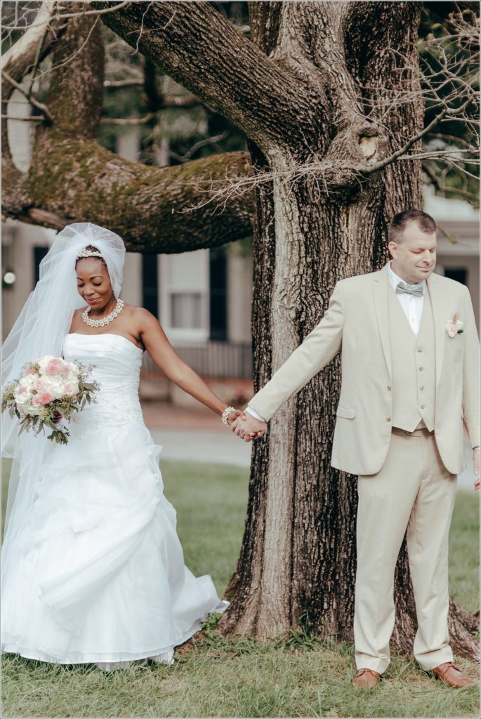 first look bride and groom at kings contrivance restaurant